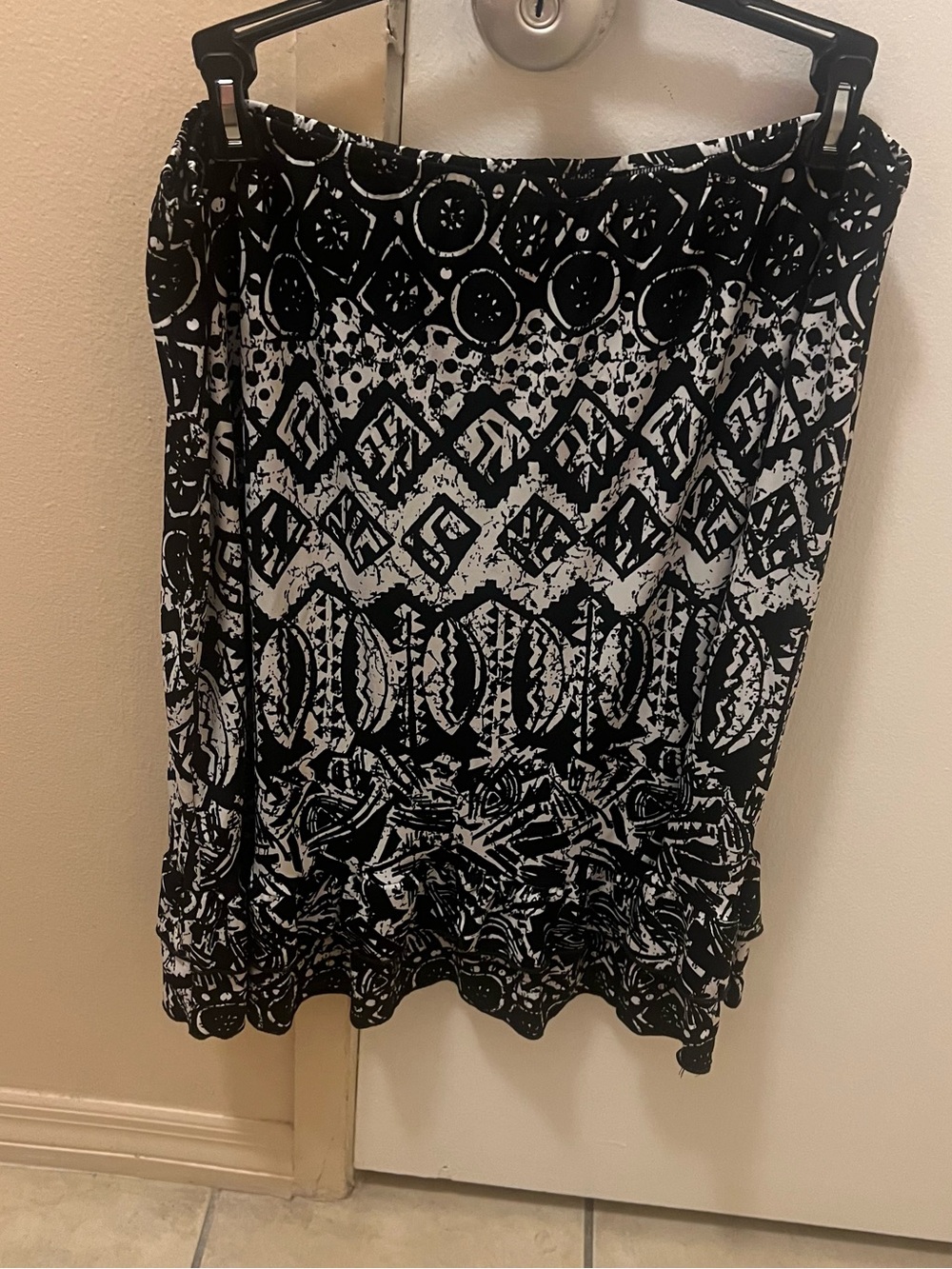 Susan Lawrence Black and White Printed Skirt Vintage